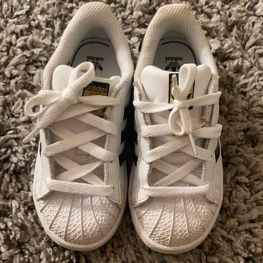 Adidas superstar